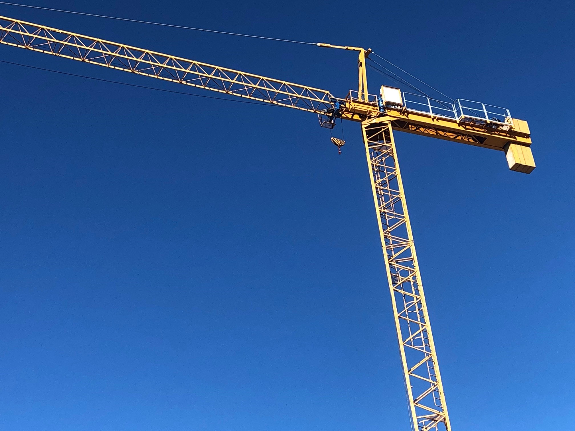 Grue disponible en location